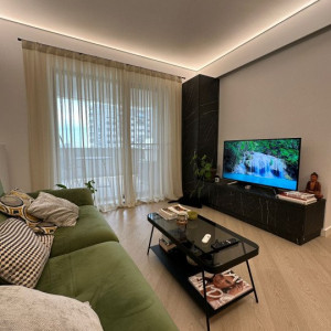 Închiriere apartament cu 3 camere Cortina North