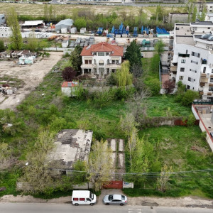 Baneasa - Intrarea Straulesti  - teren de vanzare